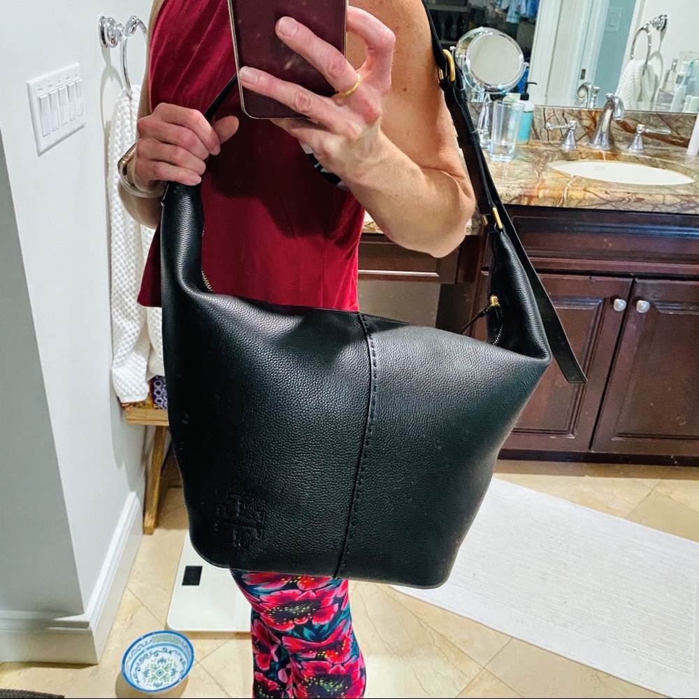 Tory Burch Black McGraw Zip Bucket Bag NWOT - Picture 12 of 16